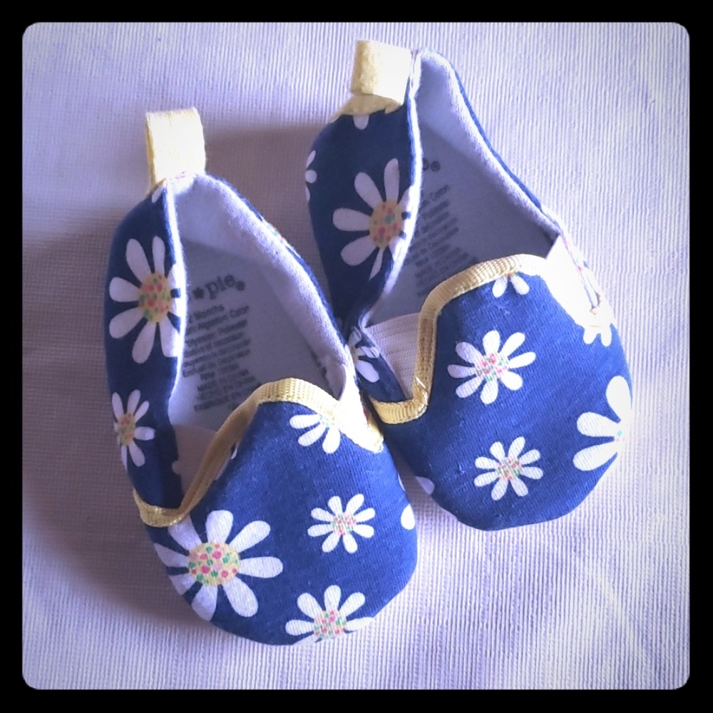 NWOT Baby Shoes